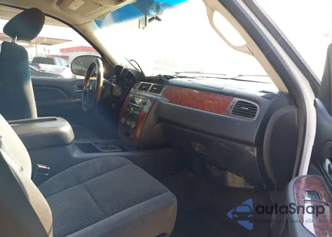 2007 Chevrolet Tahoe Lt from USA, damaged, VIN 1GNFC13077R210465